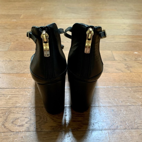 BCBG Leissa Black Block Heels Pumps Size Black - 9M - Picture 13 of 16